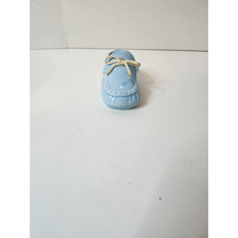 VINTAGE PORCELAIN FIGURINE New Born Baby Boy Shoe